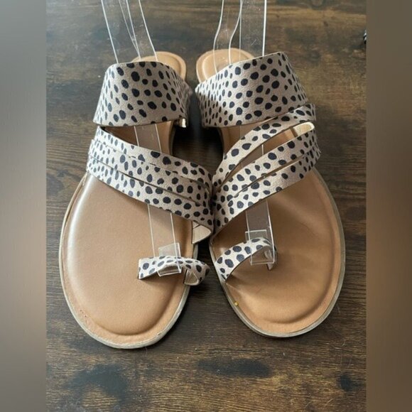 UNIVERSAL Thread slip on Animal Print Sandal size 11 NEW - Picture 1 of 4